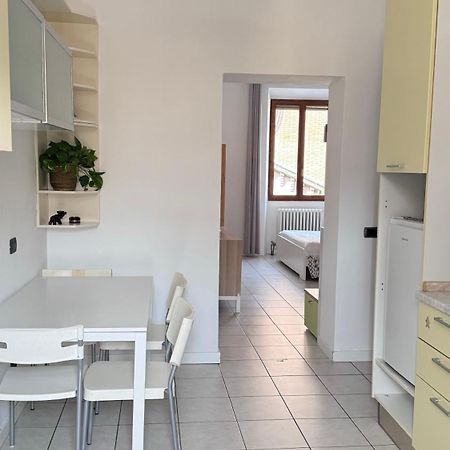 Sawasdee 37 Apartment Monza Exterior photo