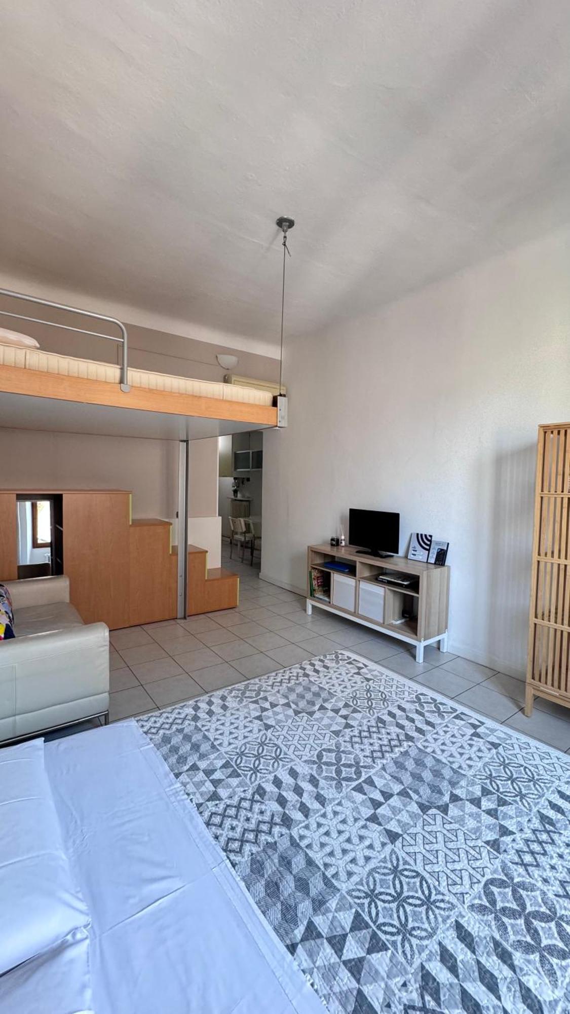 Sawasdee 37 Apartment Monza Exterior photo