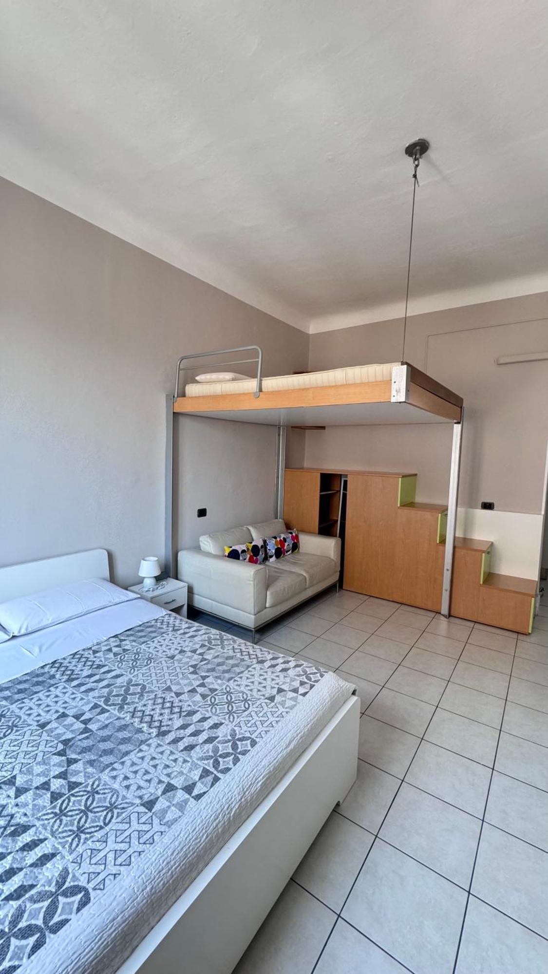 Sawasdee 37 Apartment Monza Exterior photo